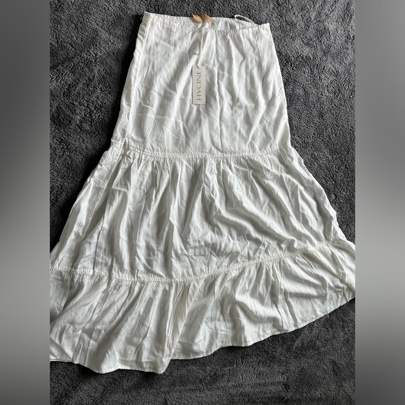 NWT - Indah Adaline Prairie Skirt in Ivory - Picture 5 of 6